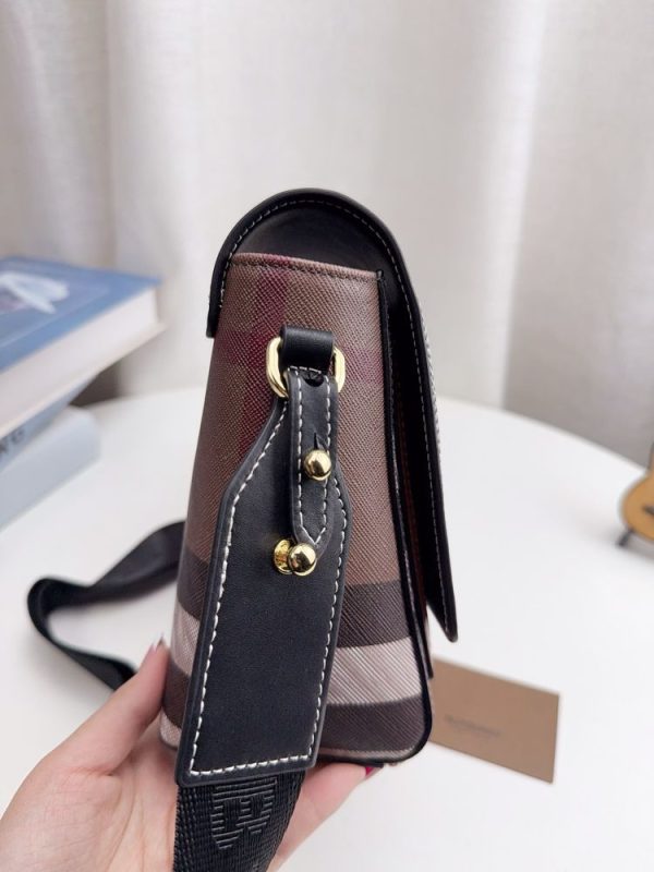 New Fashion Burberry Handbag B001 QA