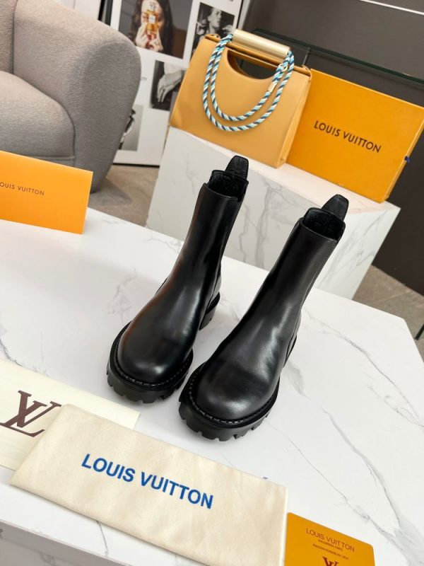 New Fashion LV Women Shoes 332 PA New Fashion LV Women Shoes 332 PA