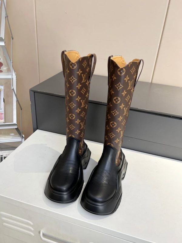 New Fashion LV Women Shoes 302 PA New Fashion LV Women Shoes 302 PA