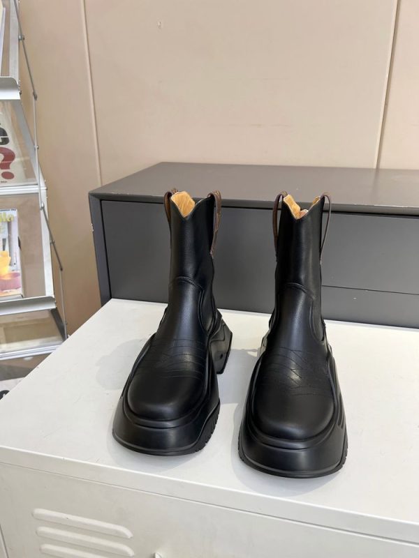 New Fashion LV Women Shoes 304 PA