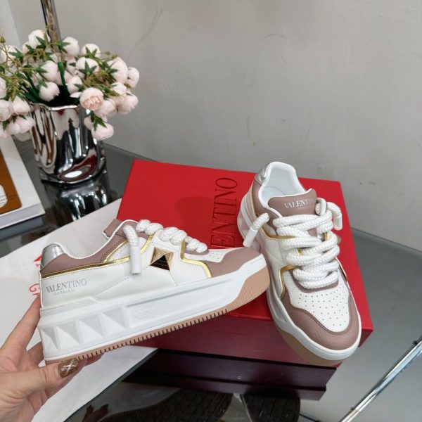 New Fashion LV Women Shoes 226 PA New Fashion LV Women Shoes 226 PA
