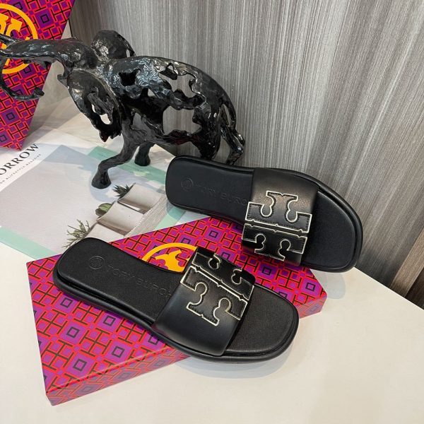 New Fashion LV Women Shoes 273 PA