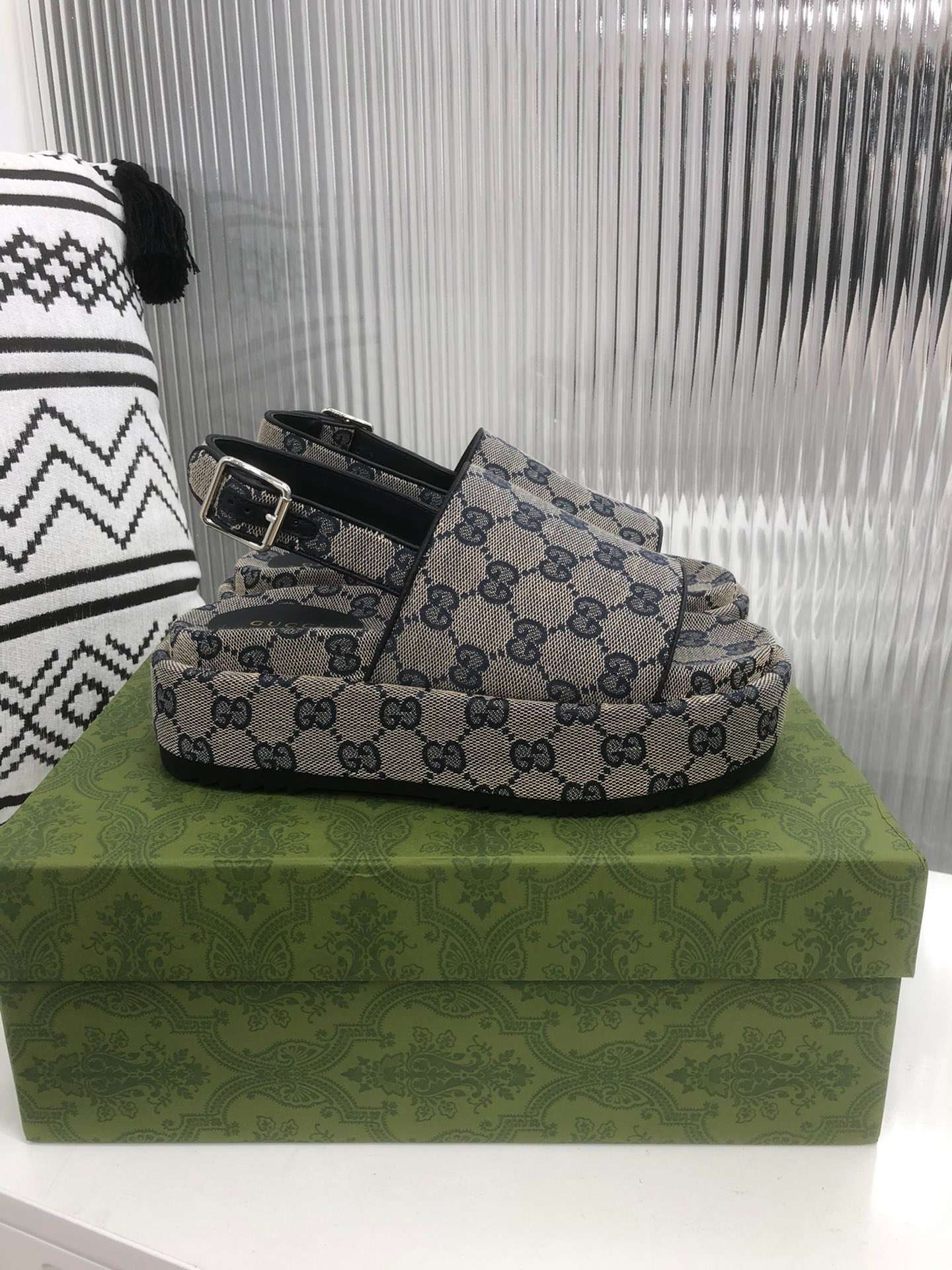 New Fashion GG Women Shoes 018