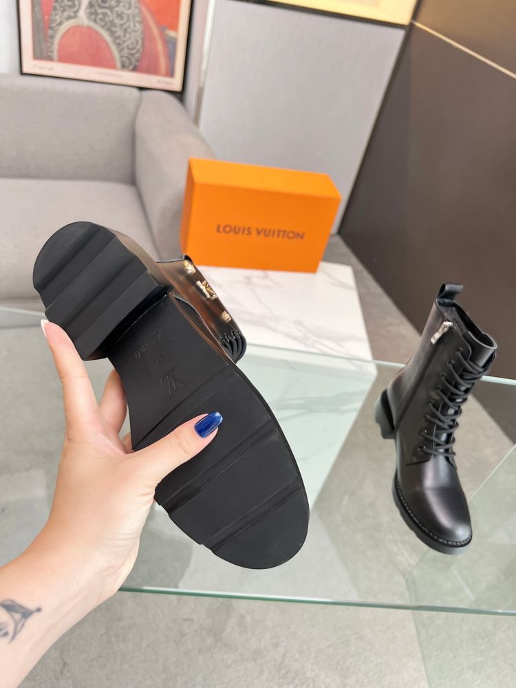 New Fashion LV Women Shoes L394