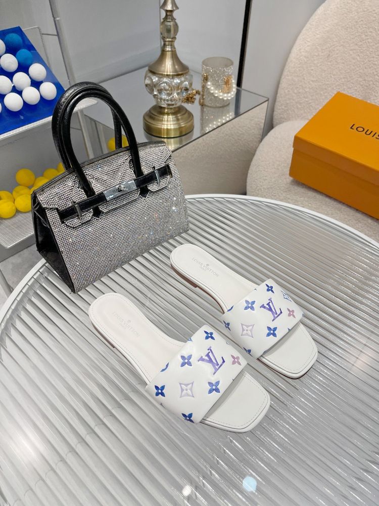 New Fashion LV Women Shoes L249