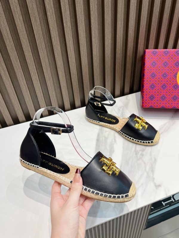 New Fashion LV Women Shoes 272 PA