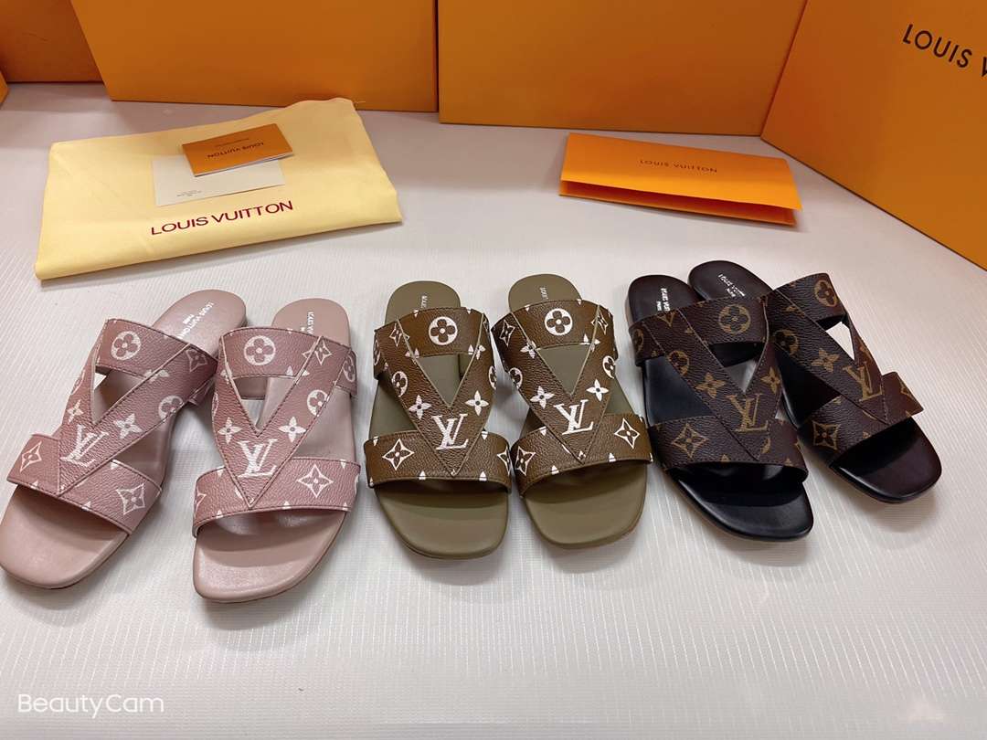 New Fashion LV Women Shoes L049
