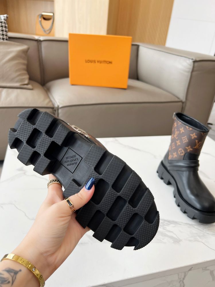 New Fashion LV Women Shoes L398