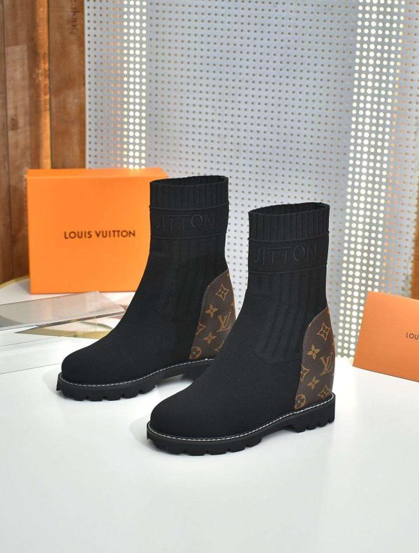 New Fashion LV Women Shoes 336 PA