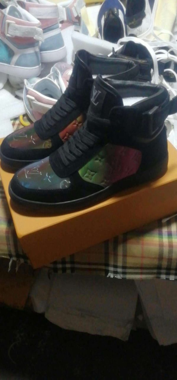 New Fashion Women LV Shoes 007 PA