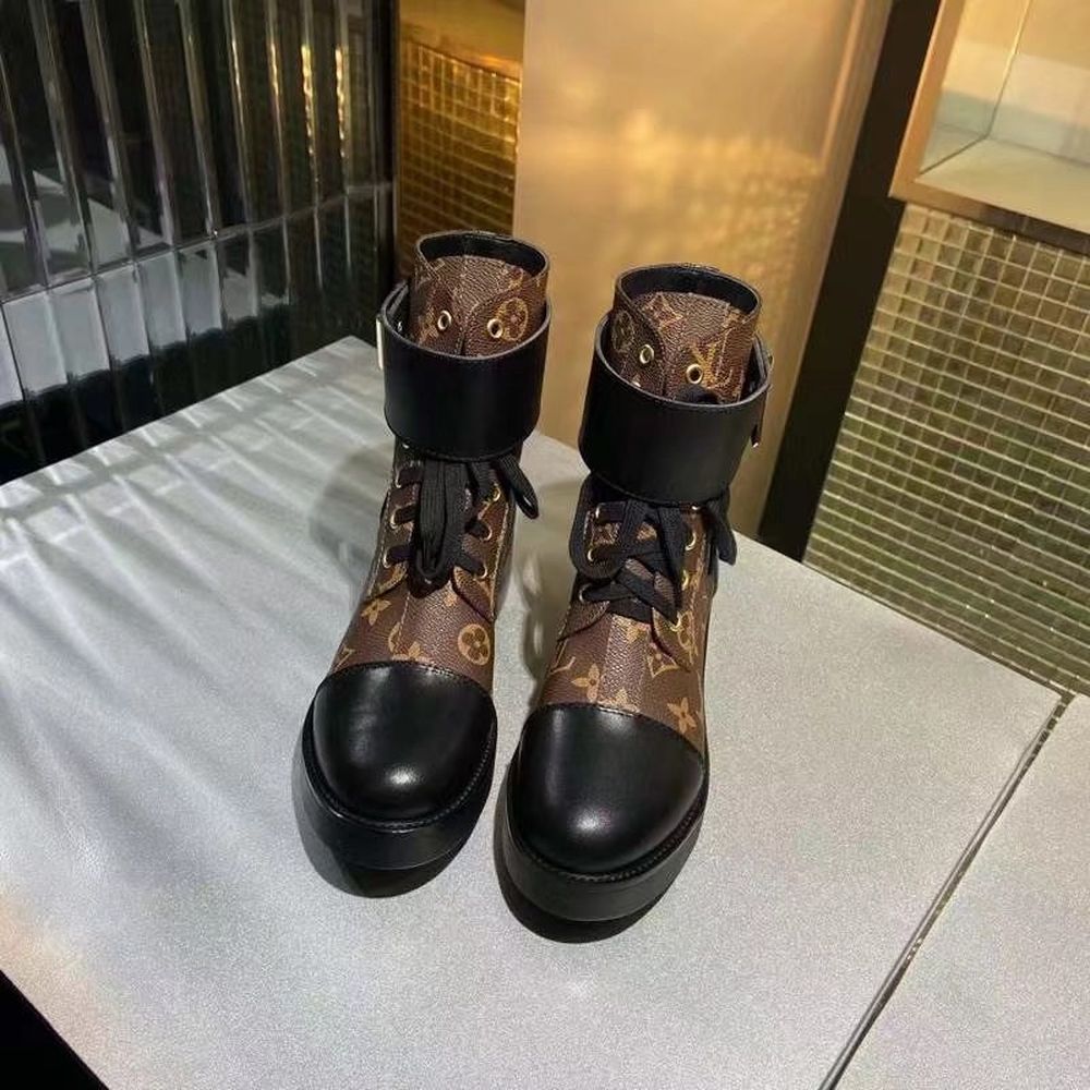 New Fashion LV Women Shoes L401