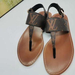 New Fashion LV Women Shoes L056