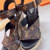 New Fashion LV Women Shoes L045