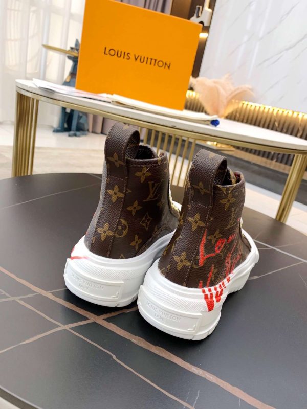 New Fashion Women LV Shoes 148 PA
