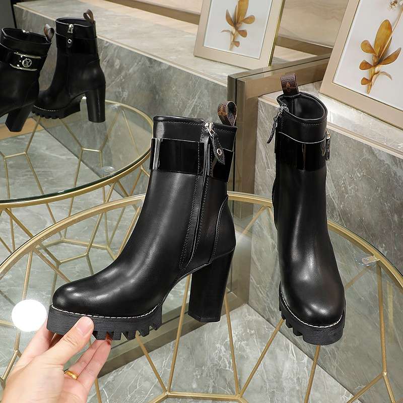New Fashion LV Women Shoes L043