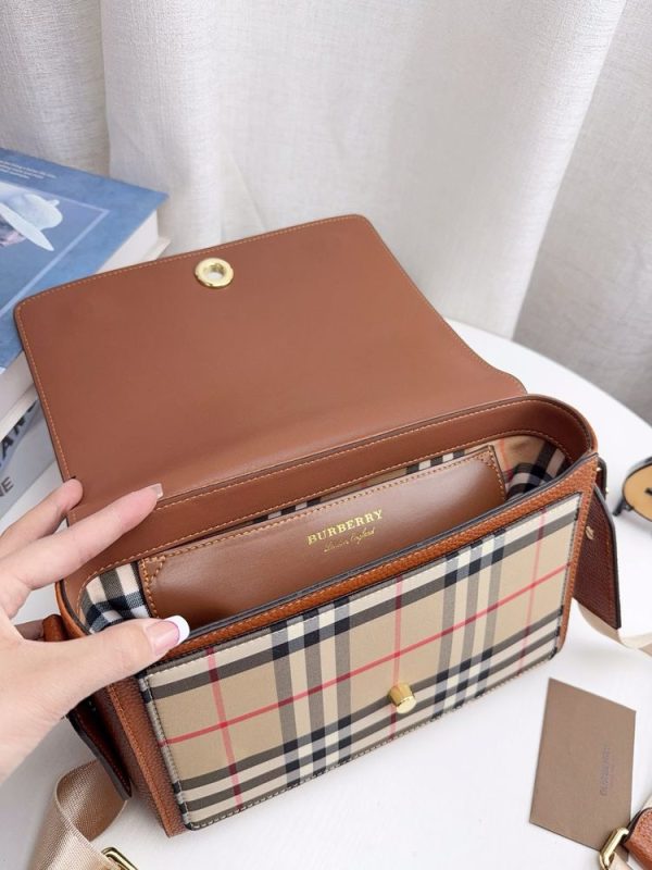 New Fashion Burberry Handbag B001 QA