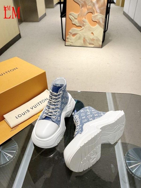 New Fashion LV Women Shoes 370 PA