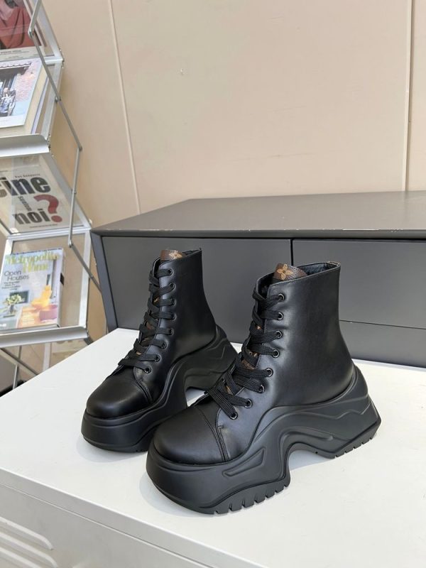 New Fashion LV Women Shoes 314 PA