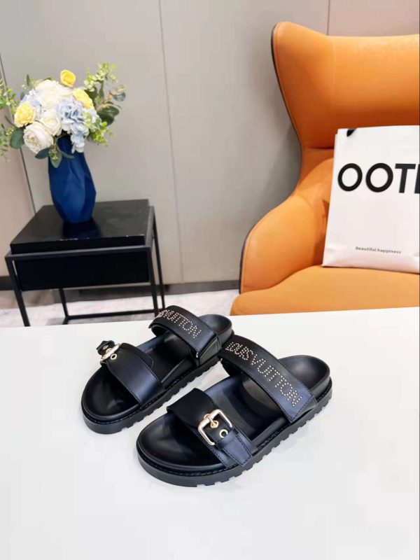 New Fashion LV Women Shoes 160 PA