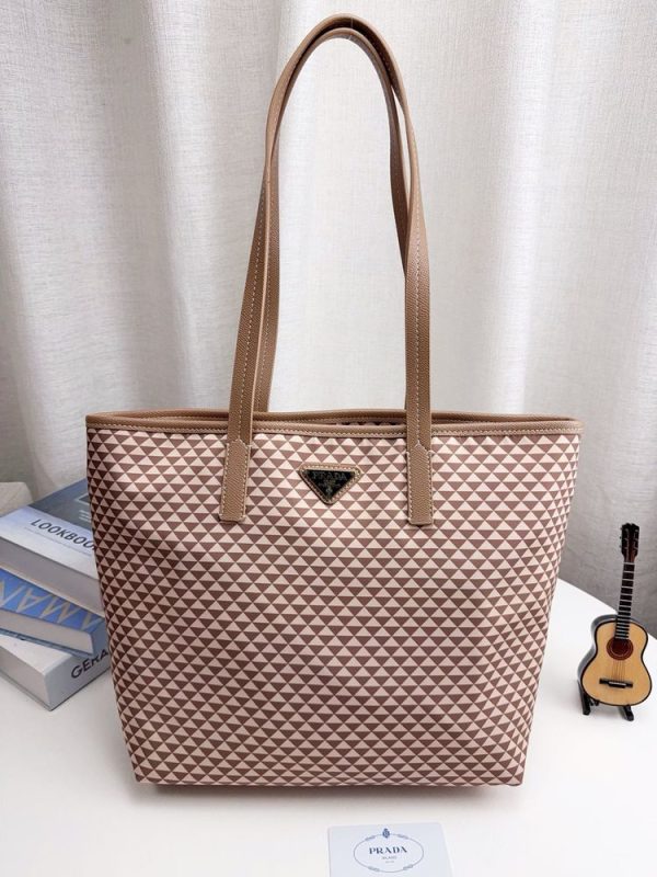 New Fashion Prada Handbag P002 QA