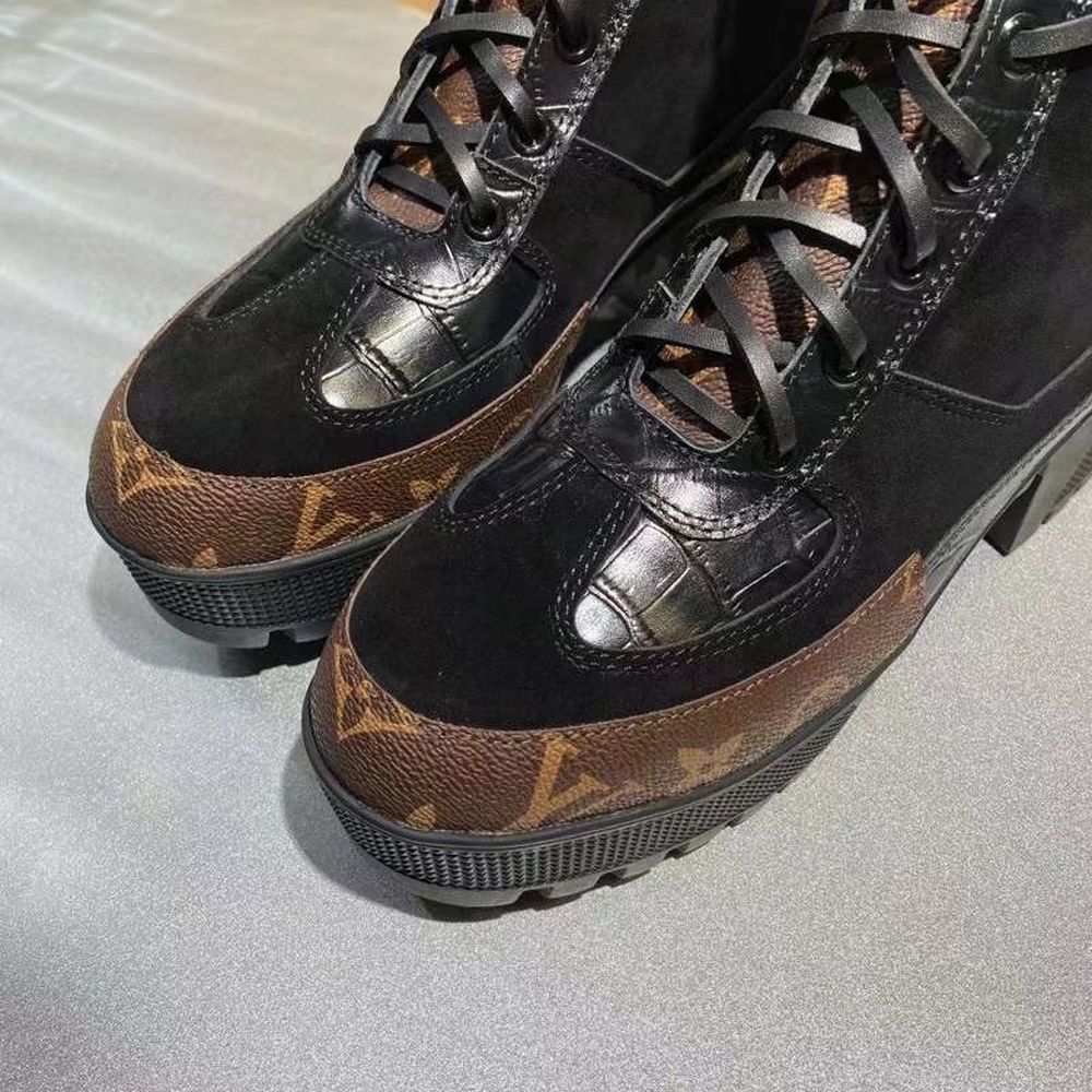 New Fashion LV Women Shoes L402