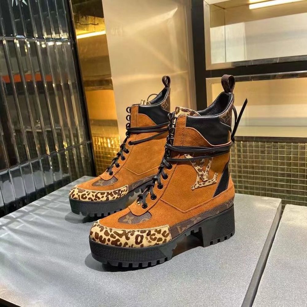 New Fashion LV Women Shoes L403