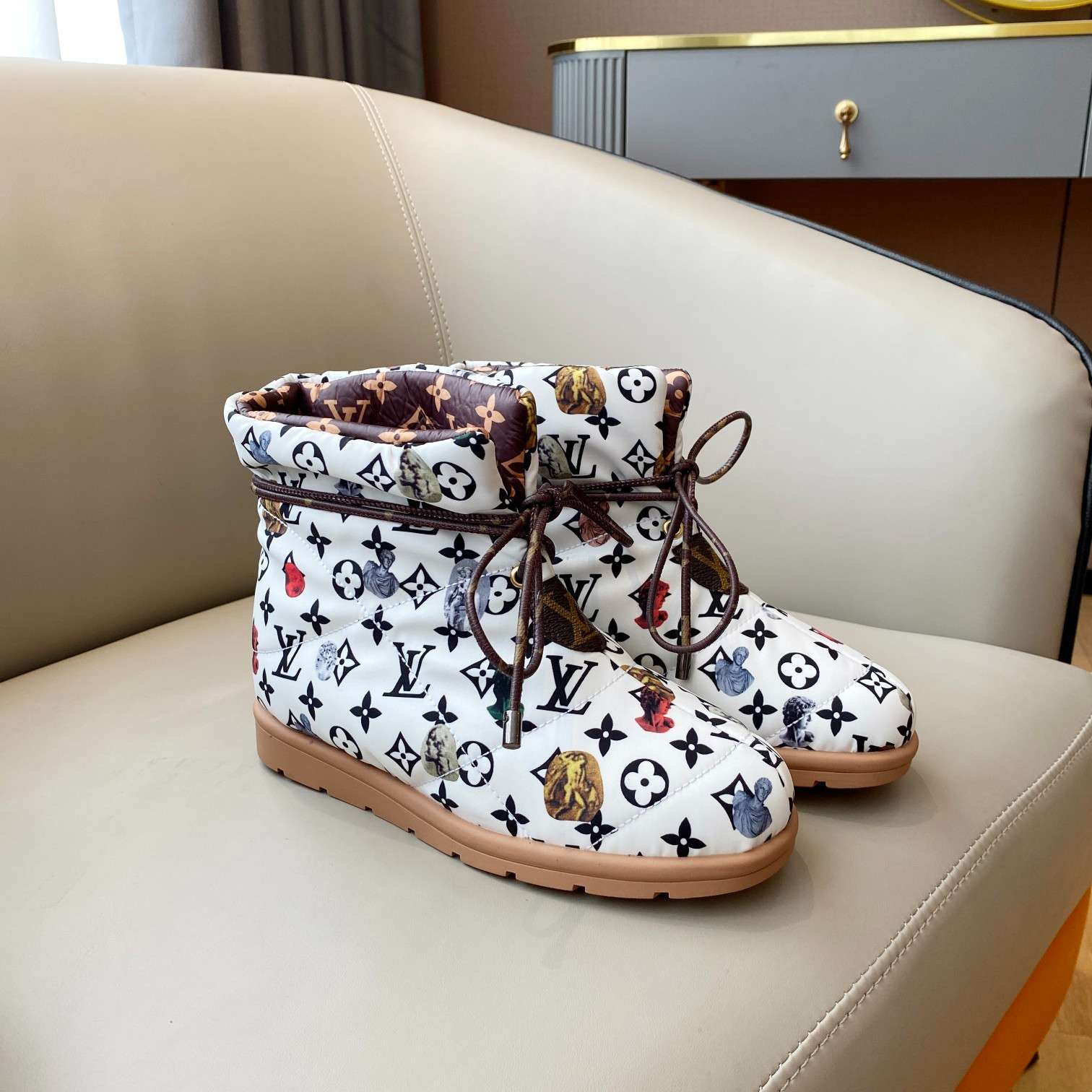 New Fashion LV Women Shoes L274