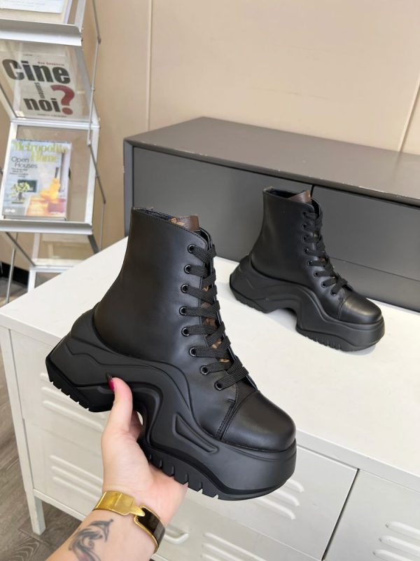 New Fashion LV Women Shoes 314 PA
