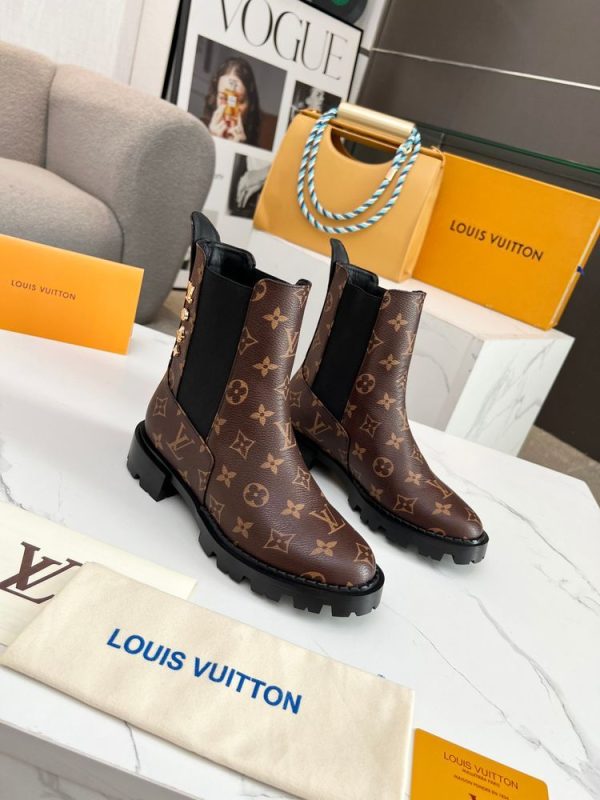New Fashion LV Women Shoes 333 PA