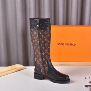New Fashion LV Women Shoes 295 PA