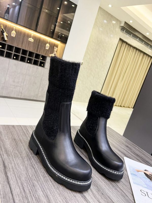 New Fashion LV Women Shoes 329 PA