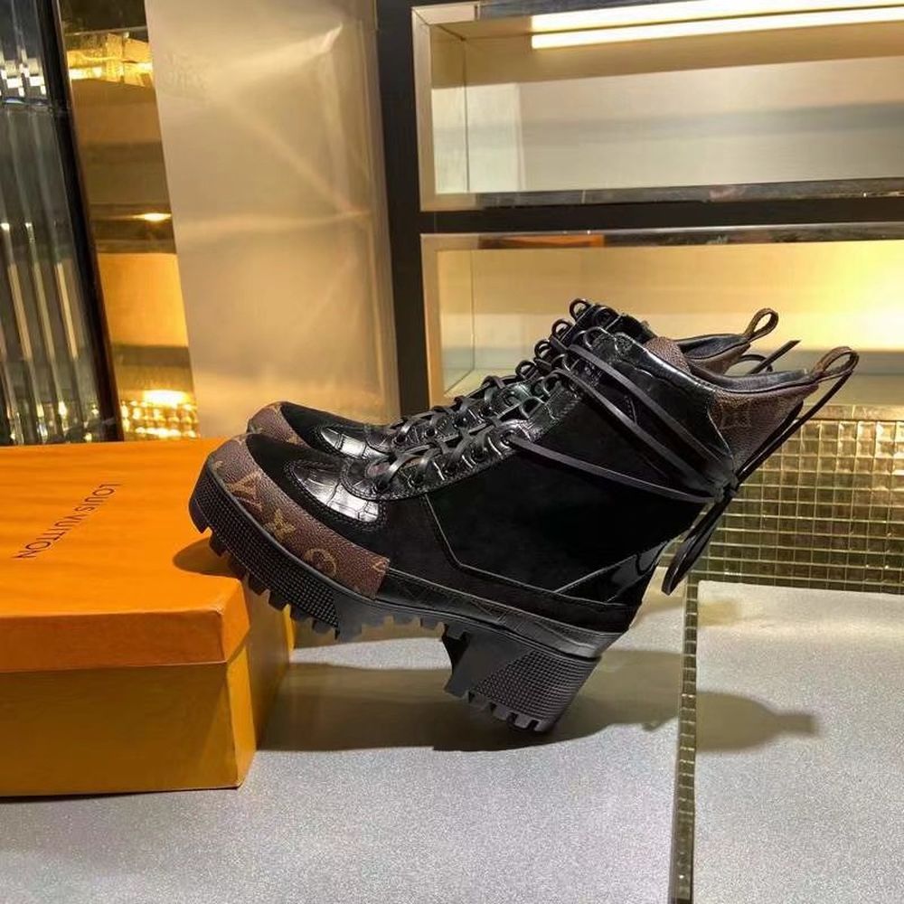 New Fashion LV Women Shoes L402