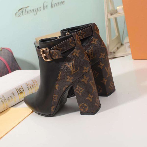 New Fashion Women LV Shoes 032 PA