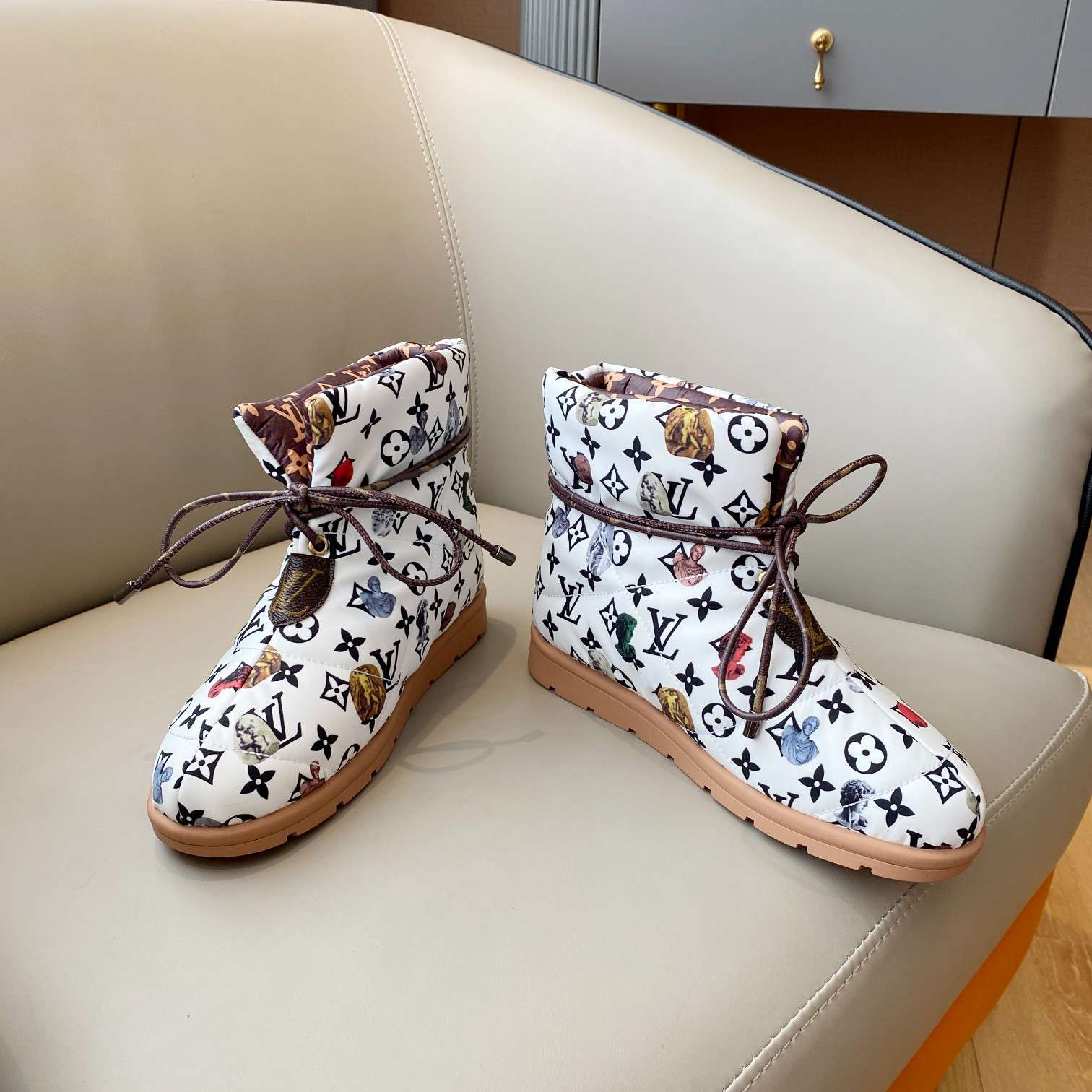 New Fashion LV Women Shoes L274