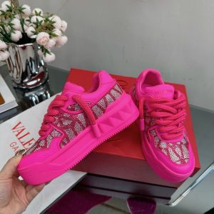 New Fashion LV Women Shoes 222 PA