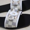 New Fashion LV Women Shoes L020