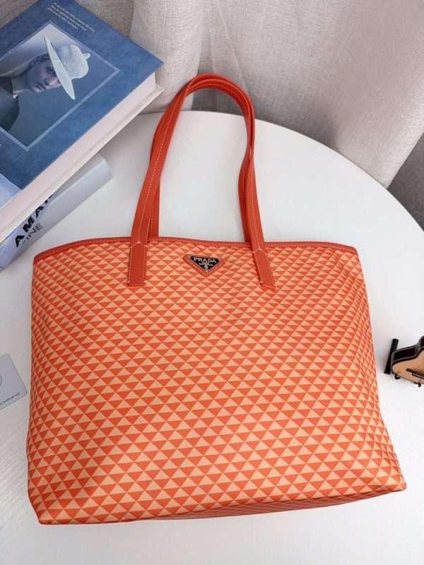 New Fashion Prada Handbag P002 QA