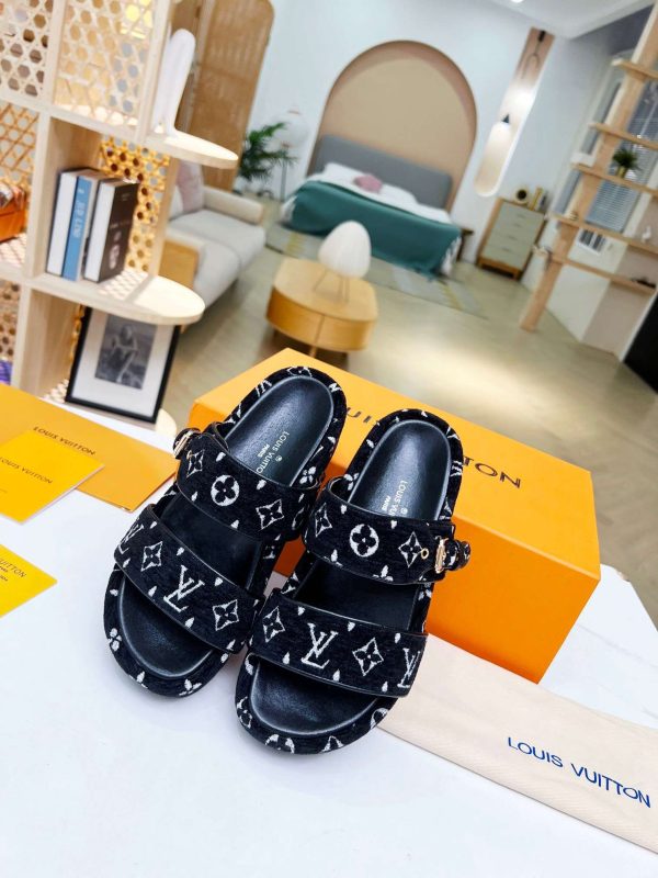 New Fashion LV Women Shoes 163 PA New Fashion LV Women Shoes 163 PA