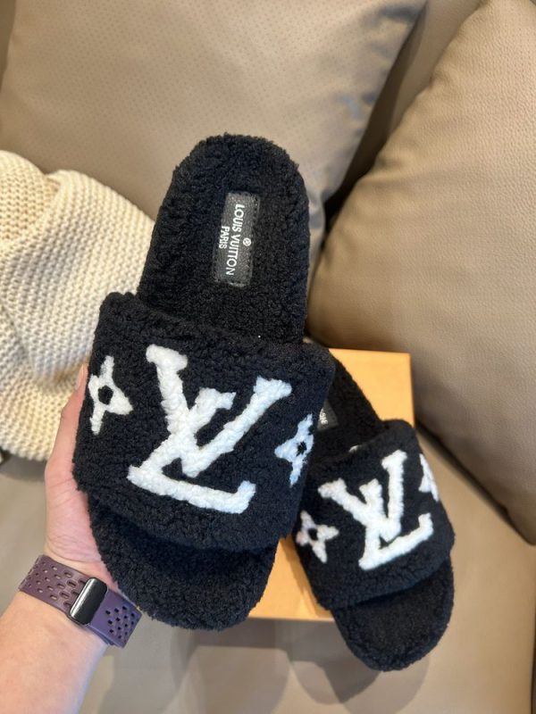 New Fashion LV Women Shoes L419