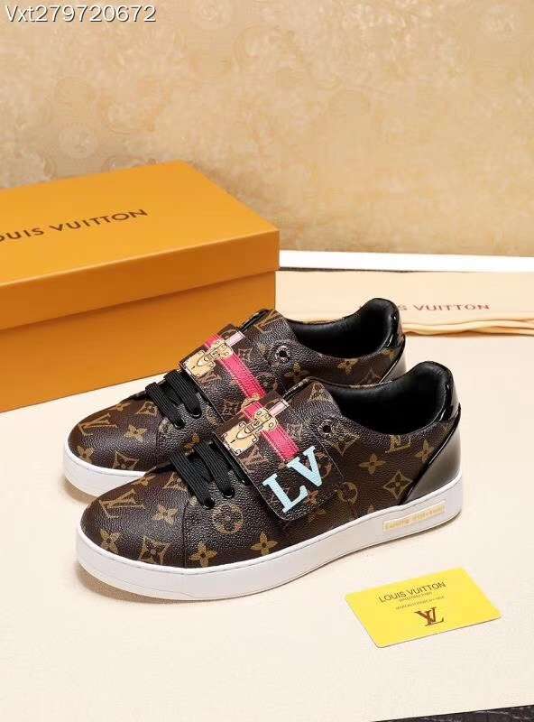 New Fashion Women LV Shoes 062 PA