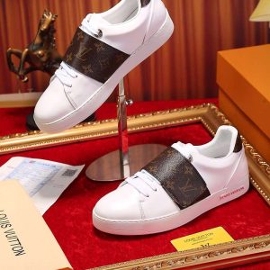 New Fashion Women LV Shoes 056 PA