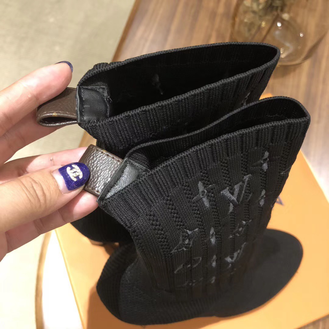 New Fashion LV Women Shoes L120