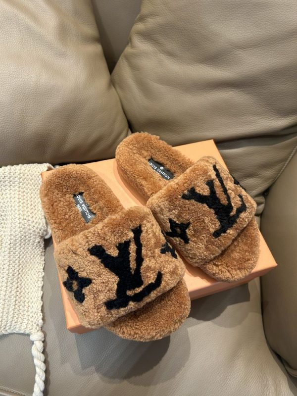 New Fashion LV Women Shoes L426