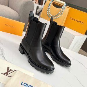 New Fashion LV Women Shoes 332 PA