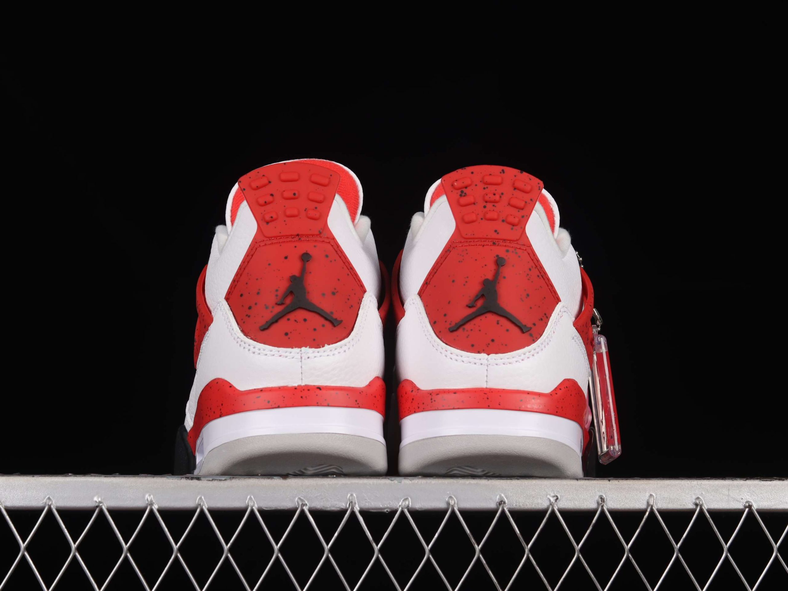 New Arrival AJ4 DH6927-161 Red Cement