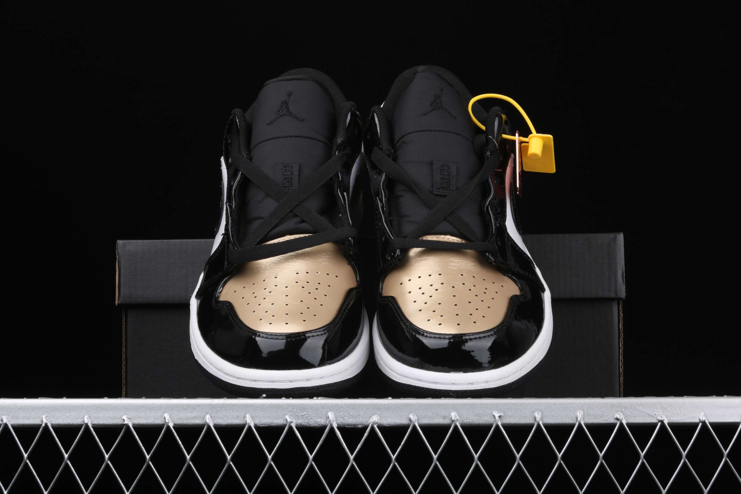 New Arrival AJ1 Low CQ9447-700