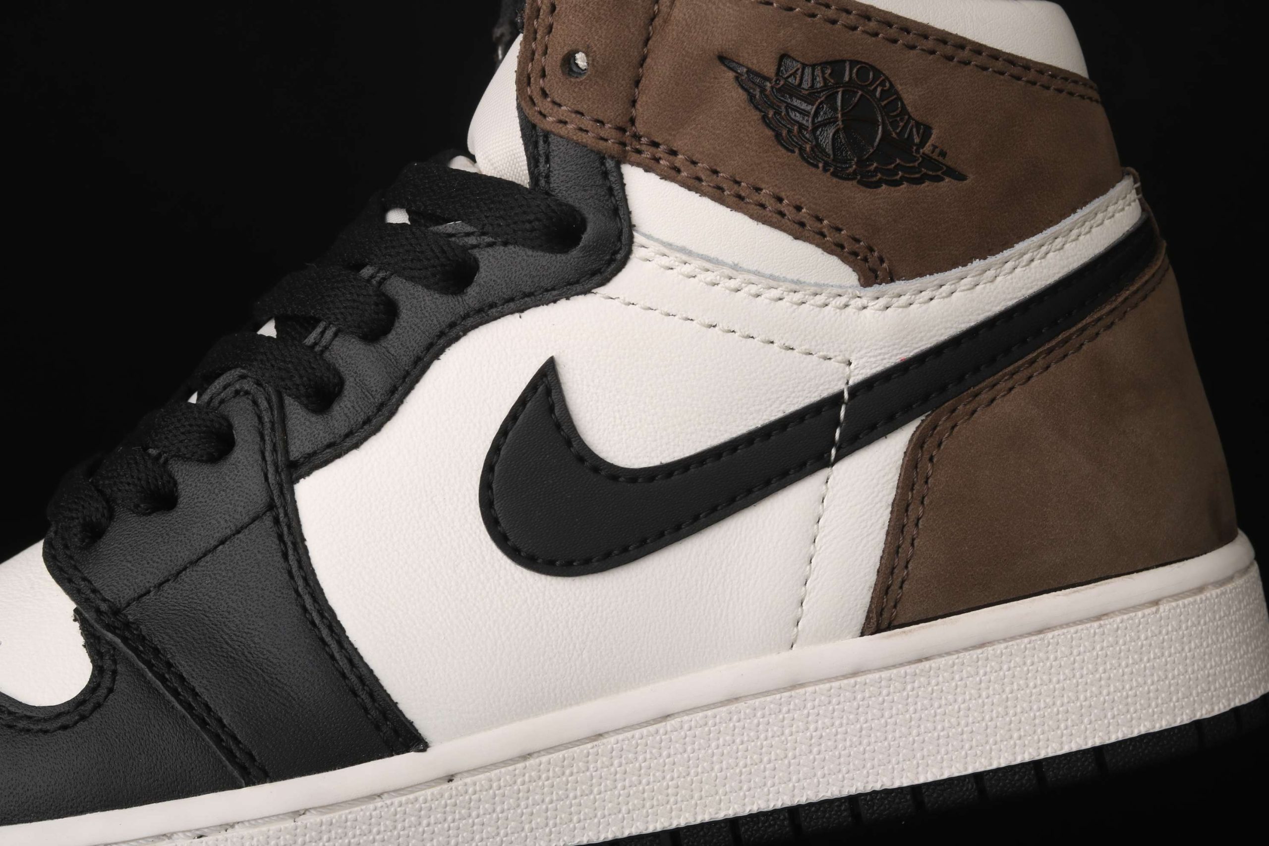 AJ 1 High Dark Mocha 575441-105 AJ 1 High Dark Mocha 575441-105
