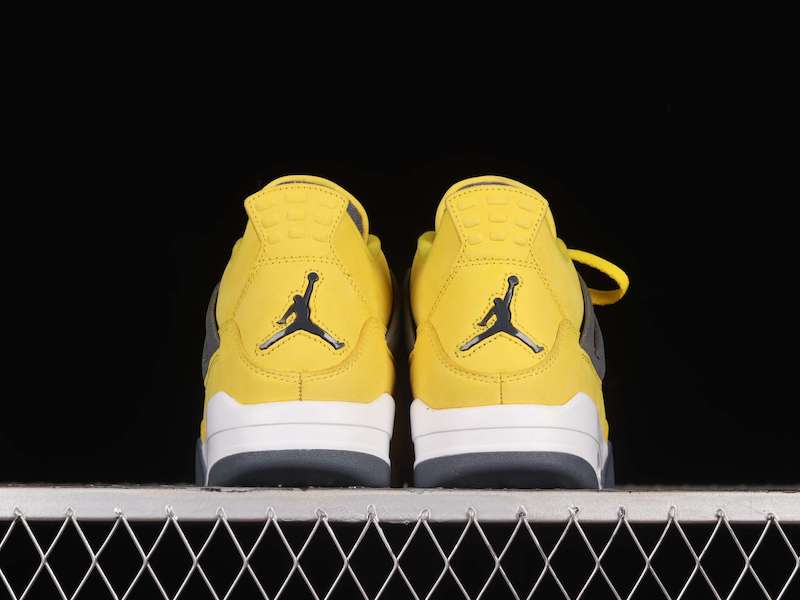 New Arrival AJ4 LJR CT8527-700 Retro Lightning