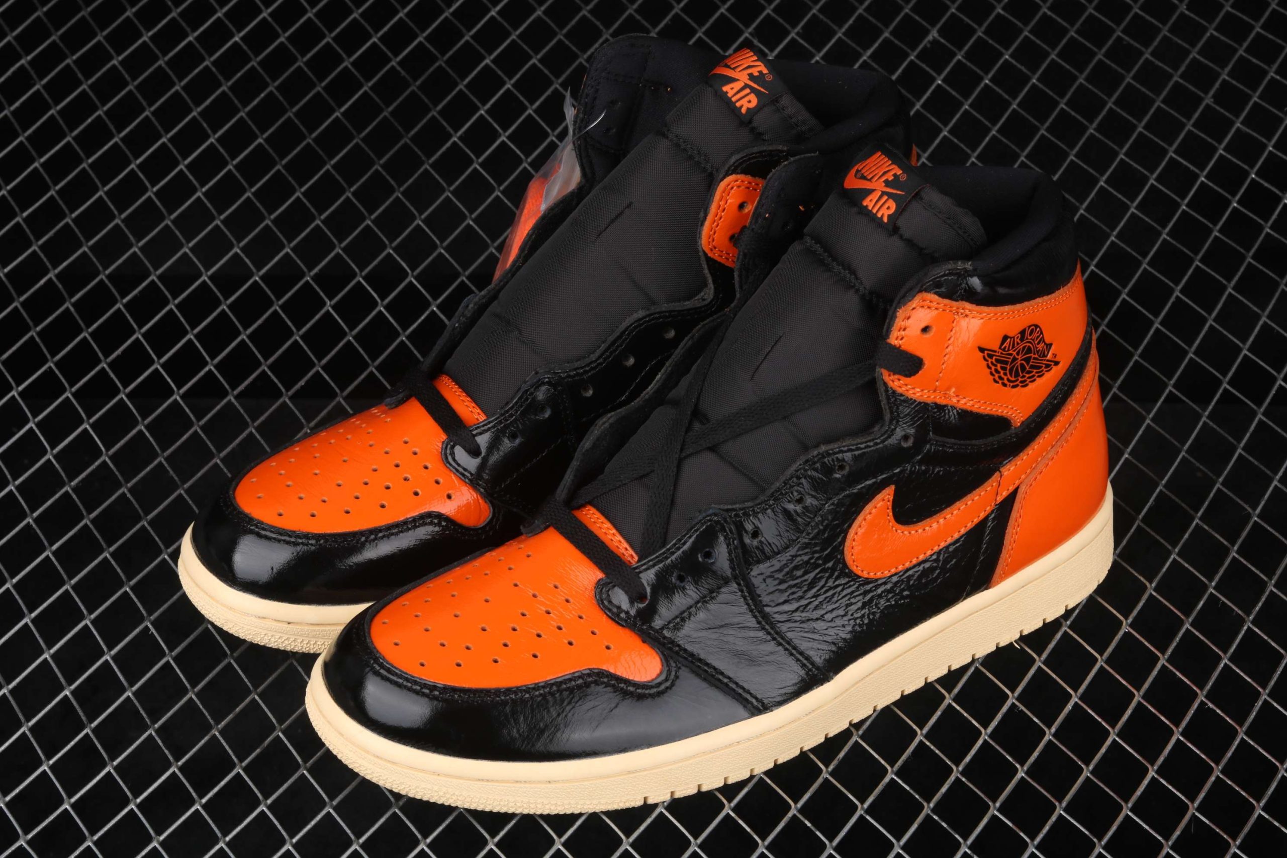 New Arrival AJ1 High 555088-028