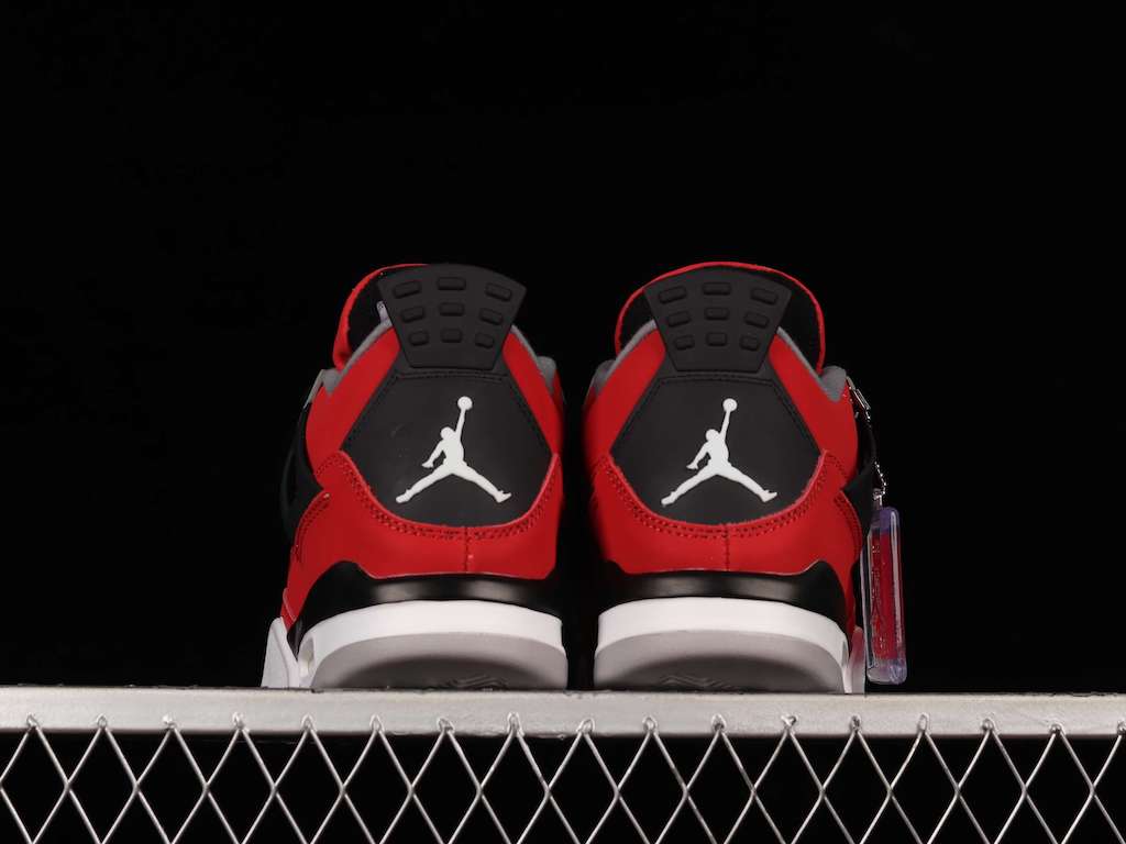 New Arrival AJ4 Toro Bravo 308497-603